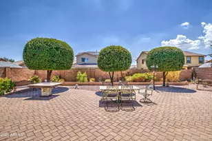 18017 W Desert Ln, Surprise, AZ 85388 - Photo 19