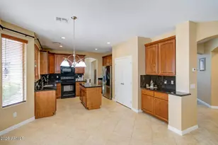18017 W Desert Ln, Surprise, AZ 85388 - Photo 7