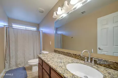 18017 W Desert Lane, Surprise, AZ 85388 - Photo 17