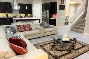 4638 E Navigator Ln, Phoenix, AZ 85050 - Photo 5