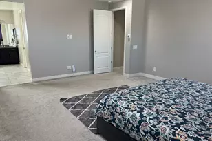4638 E Navigator Ln, Phoenix, AZ 85050 - Photo 9