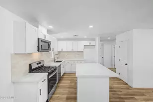 4437 E Almeria Rd, Phoenix, AZ 85008 - Photo 15