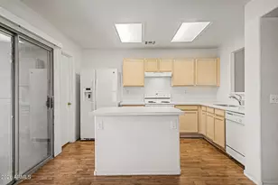 239 S Noble St, Mesa, AZ 85208 - Photo 9