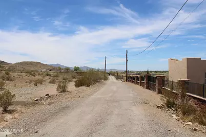 394X W Sunrise Avenue #-, Laveen, AZ 85339 - Photo 13
