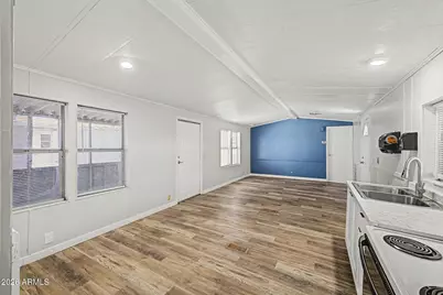 8601 N 71st Avenue #83, Glendale, AZ 85301 - Photo 7