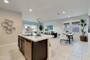 34762 W Angelo Dr, Maricopa, AZ 85138 - Photo 9