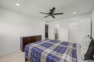 10325 N 95th Dr, Peoria, AZ 85345 - Photo 15