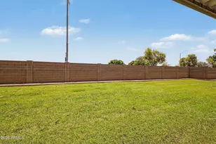 10325 N 95th Dr, Peoria, AZ 85345 - Photo 31