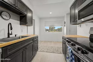 10325 N 95th Dr, Peoria, AZ 85345 - Photo 5