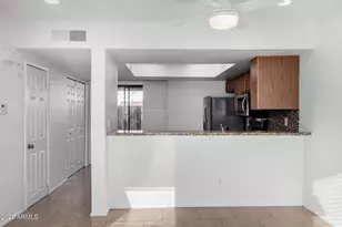 2842 E Beck Ln, Phoenix, AZ 85032 - Photo 9