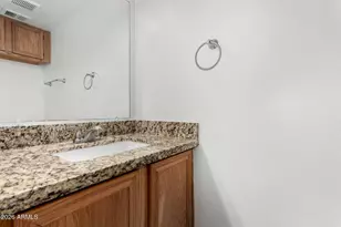 2842 E Beck Ln, Phoenix, AZ 85032 - Photo 13