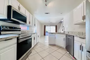 17606 N 17th Pl, Phoenix, AZ 85022 - Photo 11