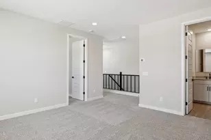 2611 W Satinwood Dr, Phoenix, AZ 85045 - Photo 37