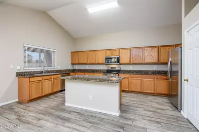 43395 W Wild Horse Trail, Maricopa, AZ 85138 - Photo 13