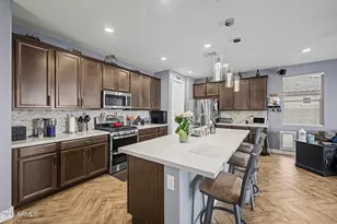 17279 W Dahlia Dr, Surprise, AZ 85388 - Photo 5