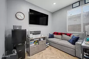 17279 W Dahlia Dr, Surprise, AZ 85388 - Photo 11
