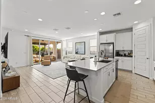 9445 W Heatherbrae Dr, Phoenix, AZ 85037 - Photo 11