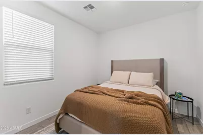9445 W Heatherbrae Drive, Phoenix, AZ 85037 - Photo 5