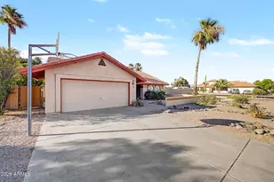 562 E Hackamore St, Mesa, AZ 85203 - Photo 3