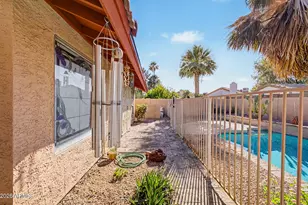 562 E Hackamore St, Mesa, AZ 85203 - Photo 37