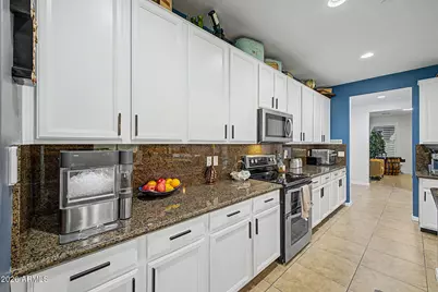 18116 W Turney Avenue W, Goodyear, AZ 85395 - Photo 15