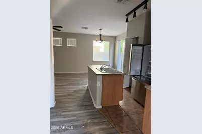 1410 E Mobile Lane, Phoenix, AZ 85040 - Photo 7