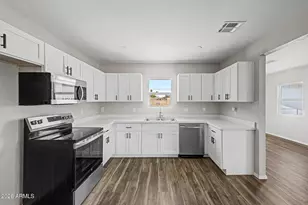320 N 3rd St, Avondale, AZ 85323 - Photo 13