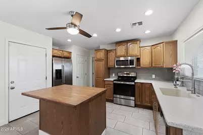 15158 S Country Club Drive, Arizona City, AZ 85123 - Photo 7