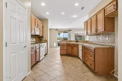 20900 N Vista Trail, Surprise, AZ 85387 - Photo 7