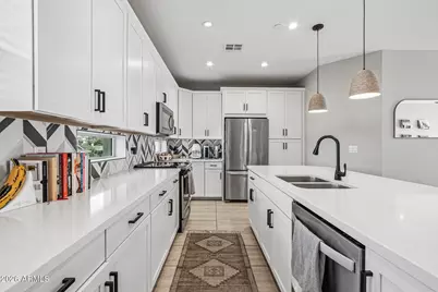 820 N 8th Avenue #18, Phoenix, AZ 85007 - Photo 9
