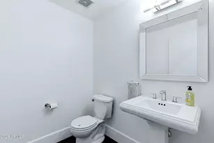 706 E Washington St, Phoenix, AZ 85034 - Photo 13