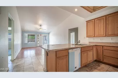 861 W 13th Avenue, Apache Junction, AZ 85120 - Photo 5
