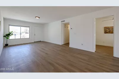 5439 W Desert Cove Avenue, Glendale, AZ 85304 - Photo 9