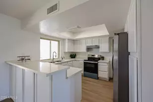 5439 W Desert Cove Ave, Glendale, AZ 85304 - Photo 15