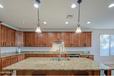 556 W Sweet Shrub Avenue, Queen Creek, AZ 85140 - Photo 9