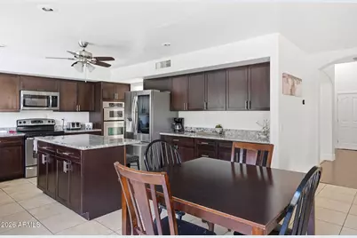 548 W Mendoza Avenue, Mesa, AZ 85210 - Photo 9