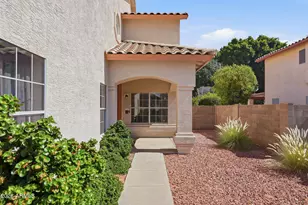548 W Mendoza Ave, Mesa, AZ 85210 - Photo 3