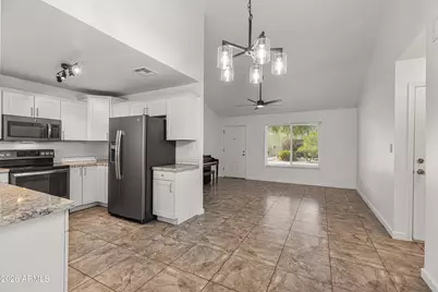 1314 E Topeka Drive, Phoenix, AZ 85024 - Photo 9