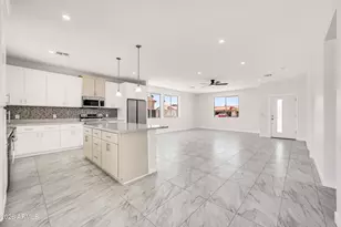 9180 W Hartigan Ln, Arizona City, AZ 85123 - Photo 13