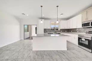 9180 W Hartigan Ln, Arizona City, AZ 85123 - Photo 11