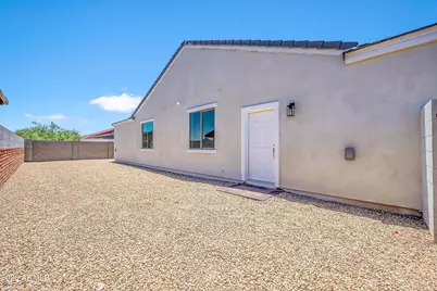 9180 W Hartigan Lane, Arizona City, AZ 85123 - Photo 31