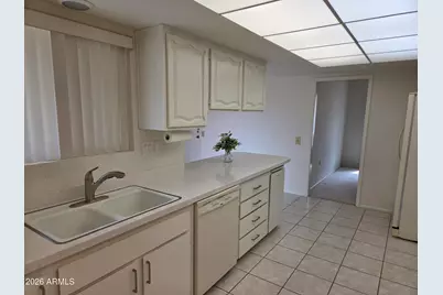 10326 W Highwood Lane, Sun City, AZ 85373 - Photo 15