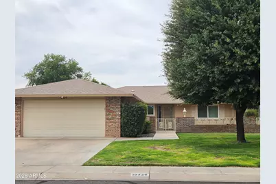 10326 W Highwood Lane, Sun City, AZ 85373 - Photo 3