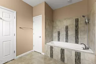 18607 N Diamond Dr, Surprise, AZ 85374 - Photo 23