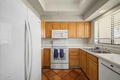 9151 W Greenway Road #224, Peoria, AZ 85381 - Photo 7