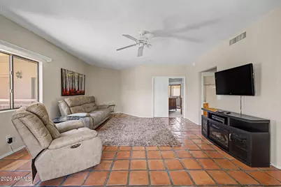 9151 W Greenway Road #224, Peoria, AZ 85381 - Photo 5