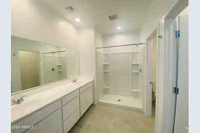 5531 S 23rd Drive, Phoenix, AZ 85041 - Photo 3