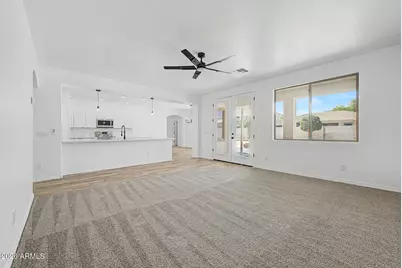 13652 W Gelding Drive, Surprise, AZ 85379 - Photo 9