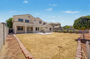 13652 W Gelding Dr, Surprise, AZ 85379 - Photo 15