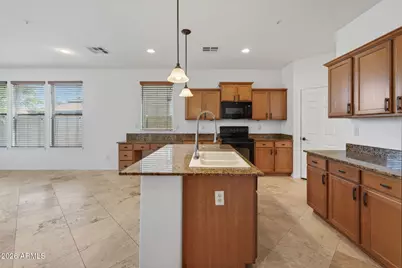 13442 S 185th Avenue, Goodyear, AZ 85338 - Photo 11